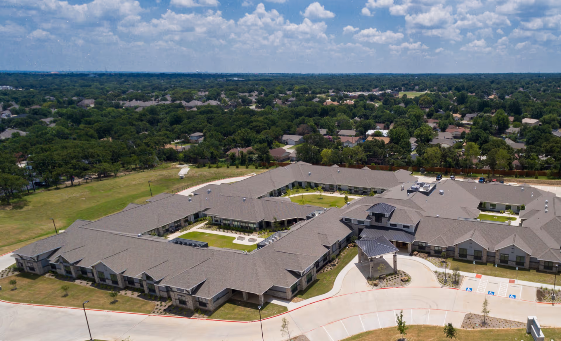 Photo 2 of Lynridge of Arlington Assisted Living & Memory Care