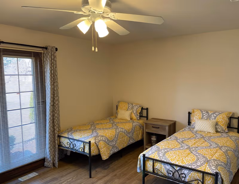 Photo 2 of Oaktree Place Senior Living