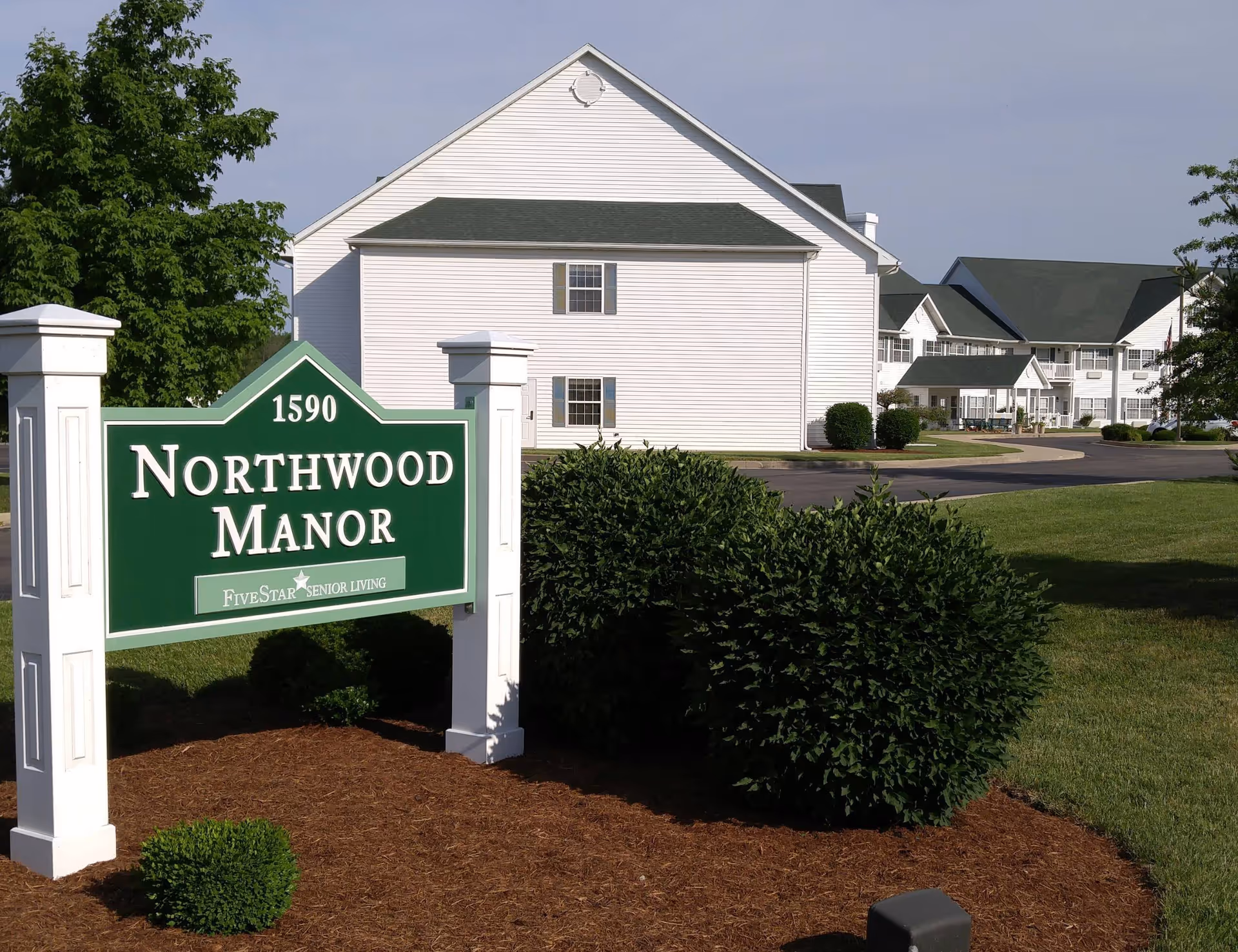 Photo 2 of Northwood Manor