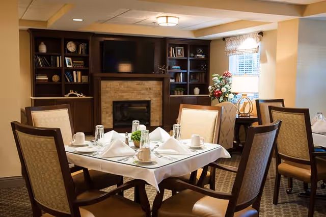 Photo 4 of Commonwealth Senior Living At Stratford House