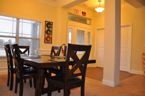 Photo 2 of Avendelle Assisted Living