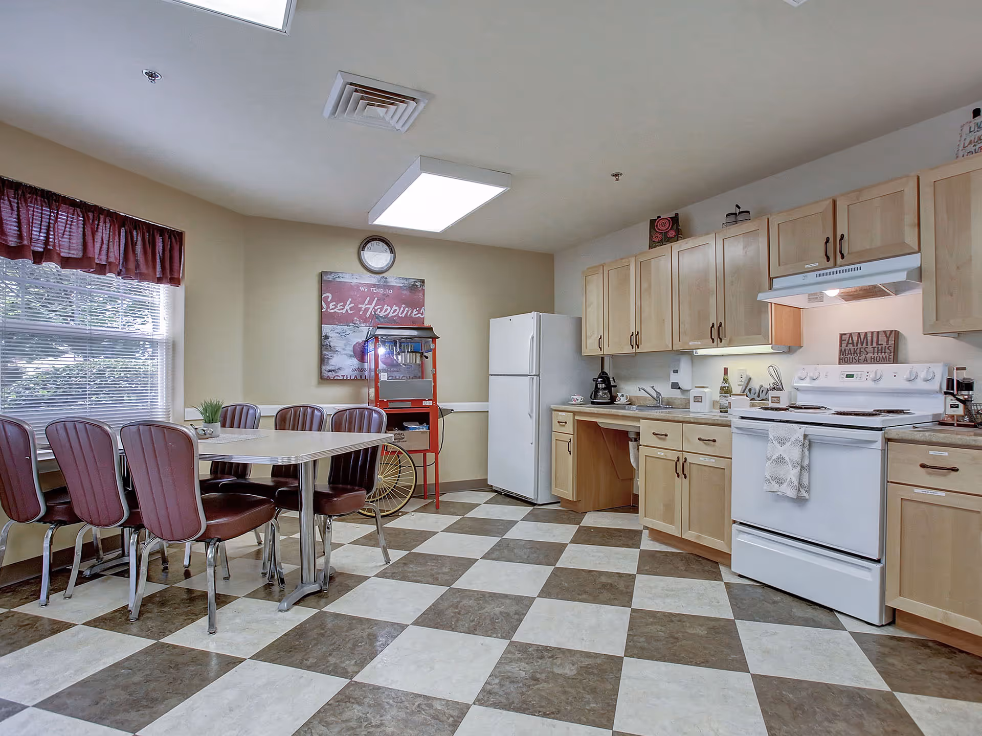 Photo 11 of Prestige Senior Living Huntington Terrace