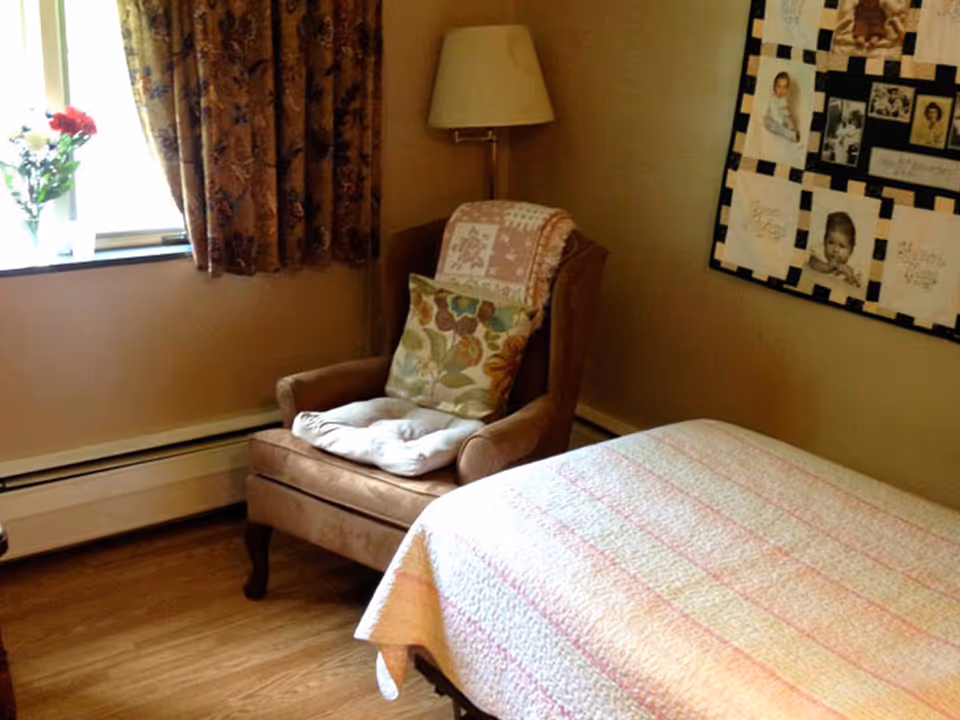 Photo 4 of Westminster Manor