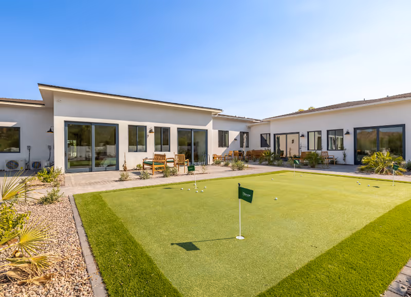 Photo 2 of Vista Living Senior Care (Paradise Valley)