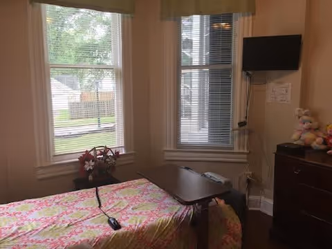 Photo 2 of Esther's Place at Pinewood