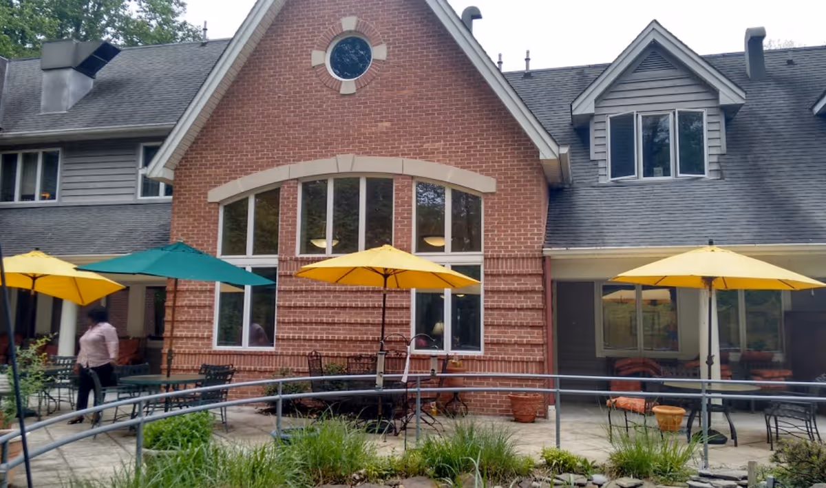 Photo 8 of Byron House