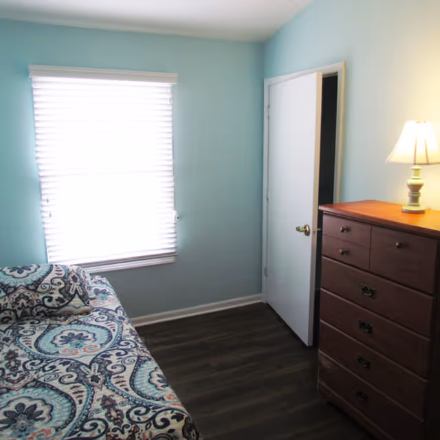 Photo 7 of Divine Life Assisted Living Center of Lansing: Memory Care