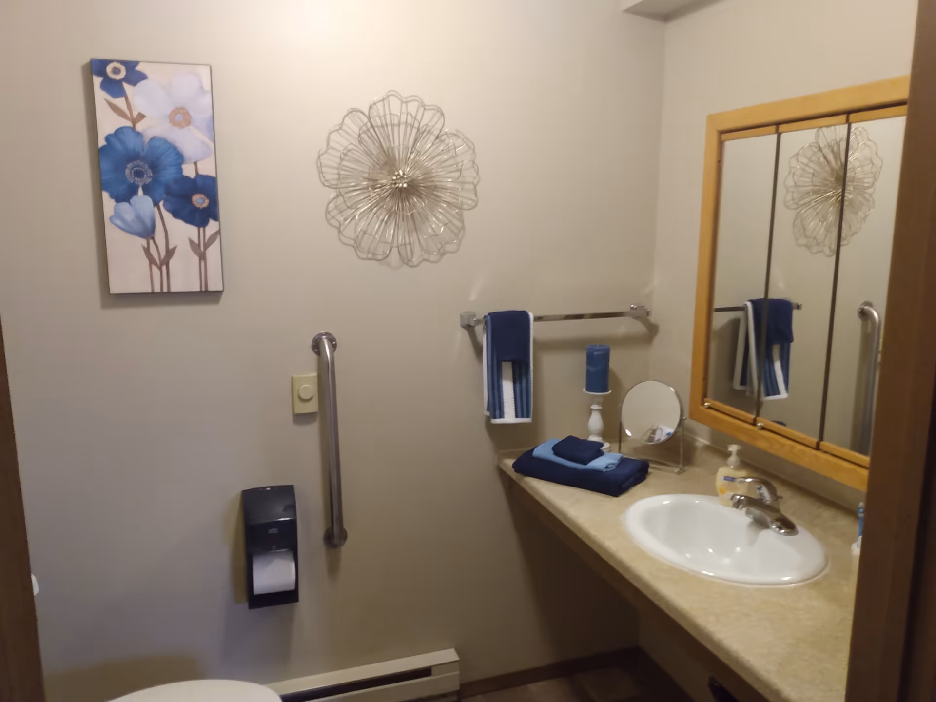 Photo 5 of Lotus Gardens Senior Living