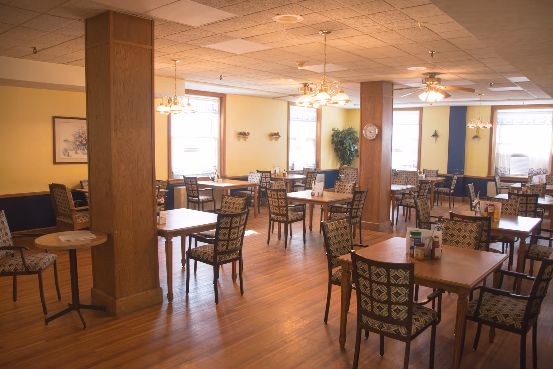 Photo of Royale Oaks Assisted Living