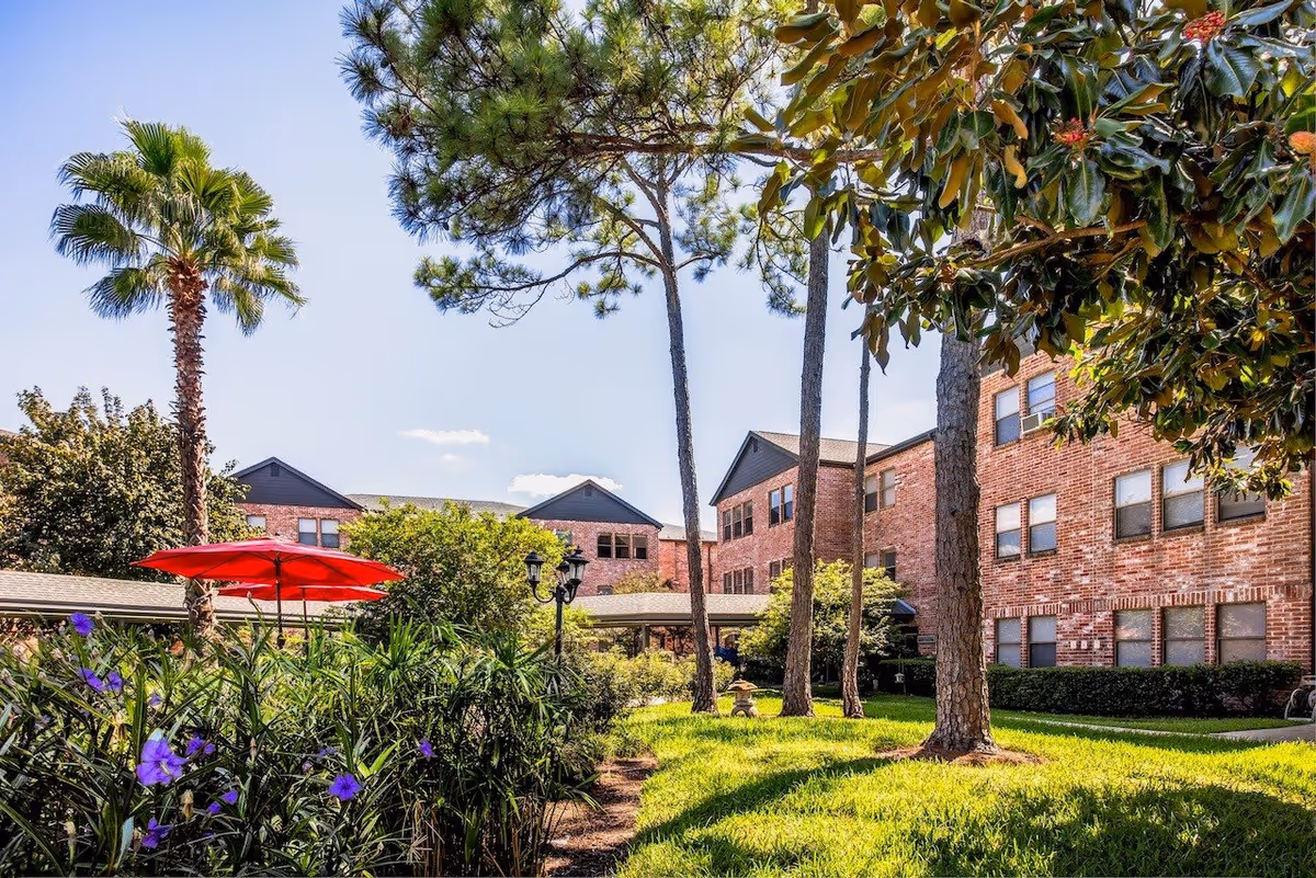 Photo 4 of Tarrytowne Estates