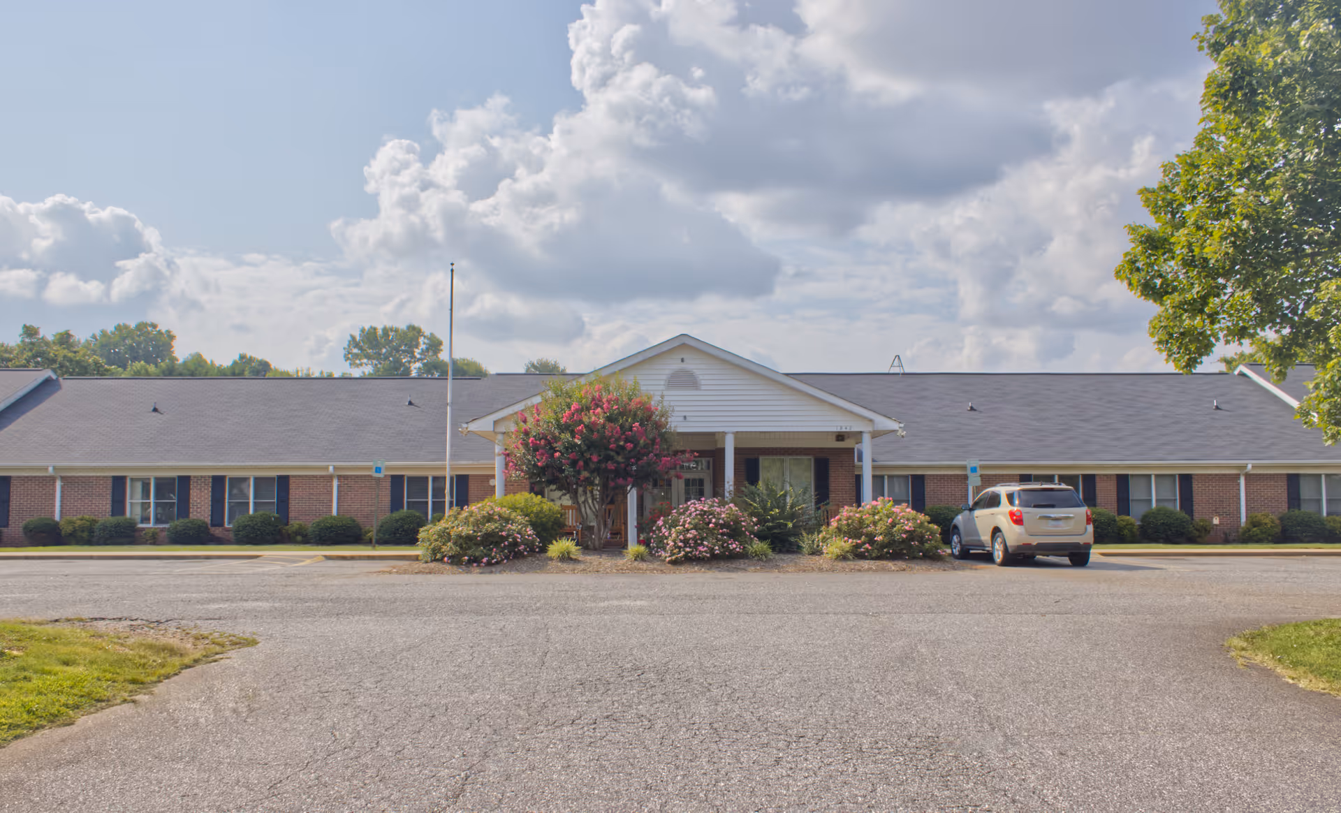 Photo 3 of Jurney's of Statesville