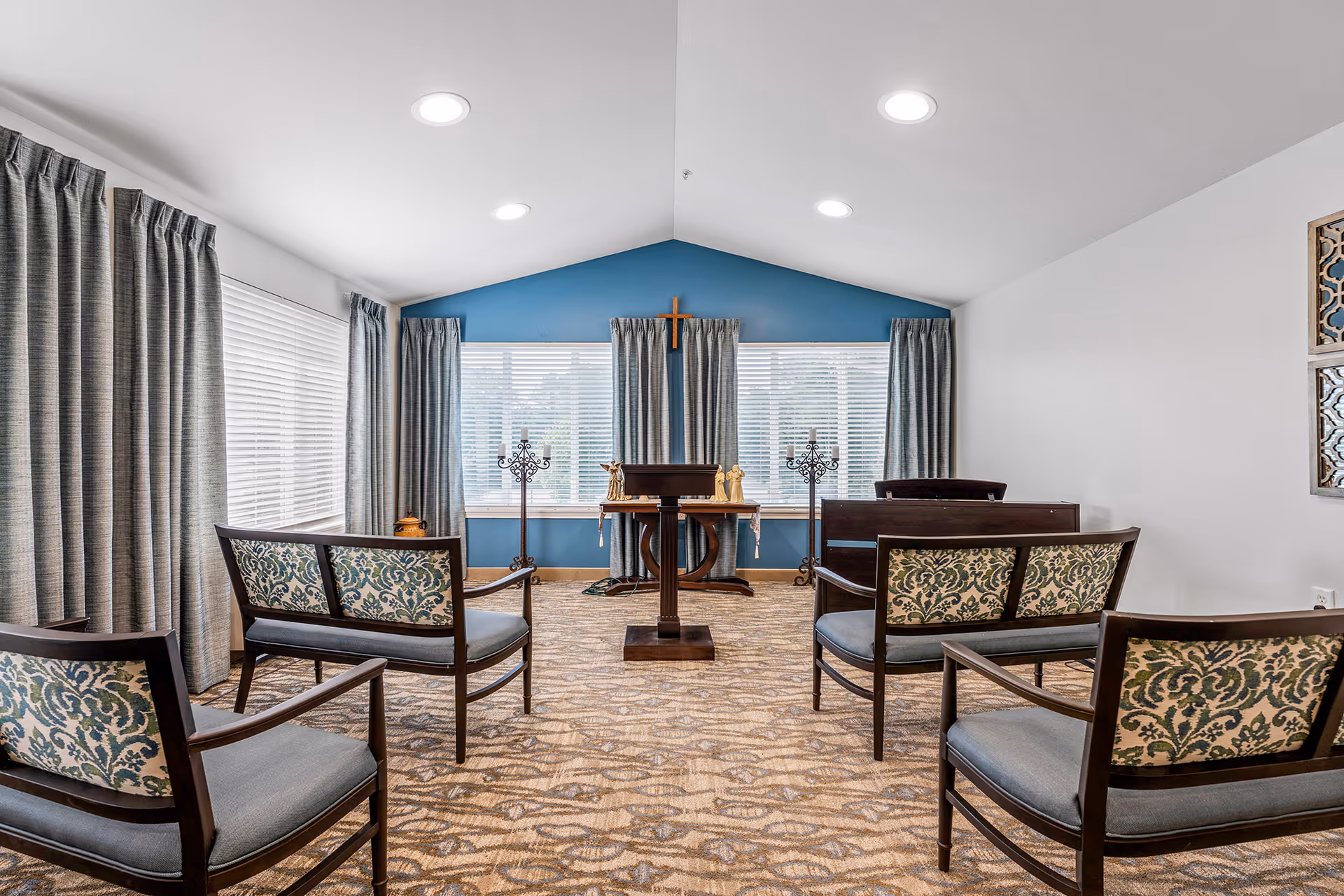 Photo 12 of Colonial Harbor Gracious Retirement Living