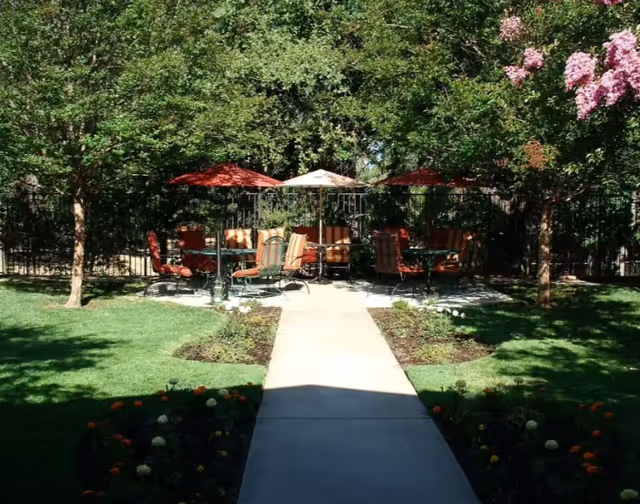 Photo 5 of Oakwood Meadows Assisted Living (Formerly Sun Oak Senior Living)