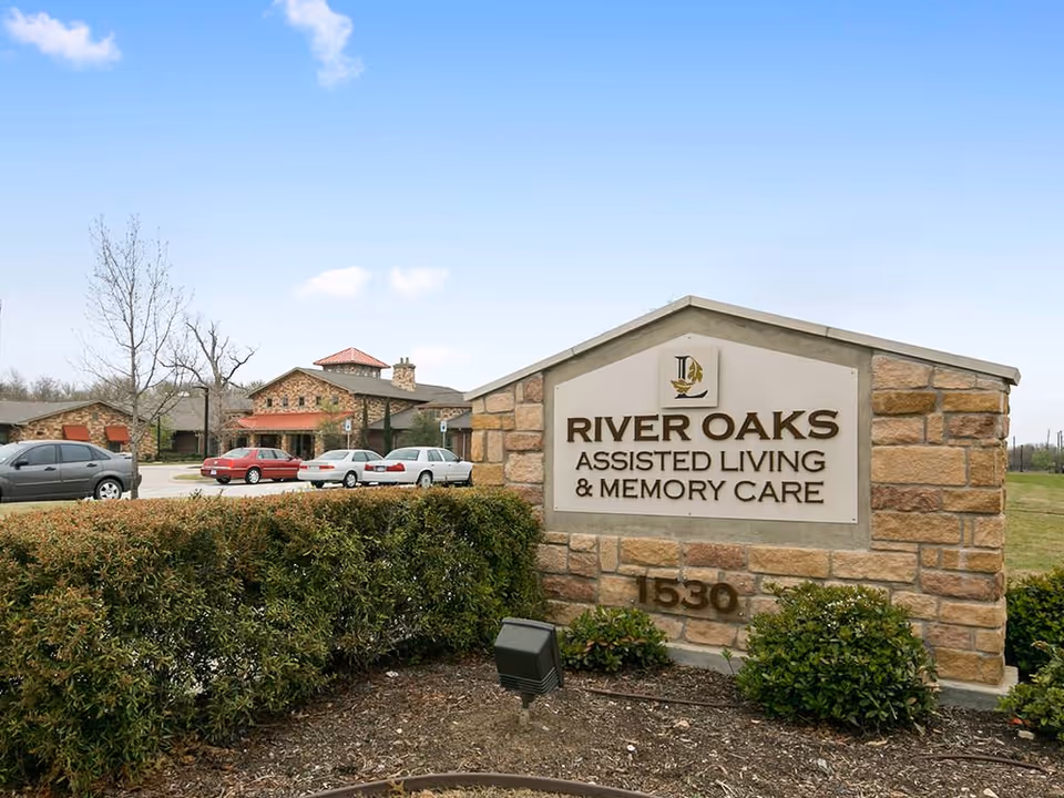 Photo of River Oaks