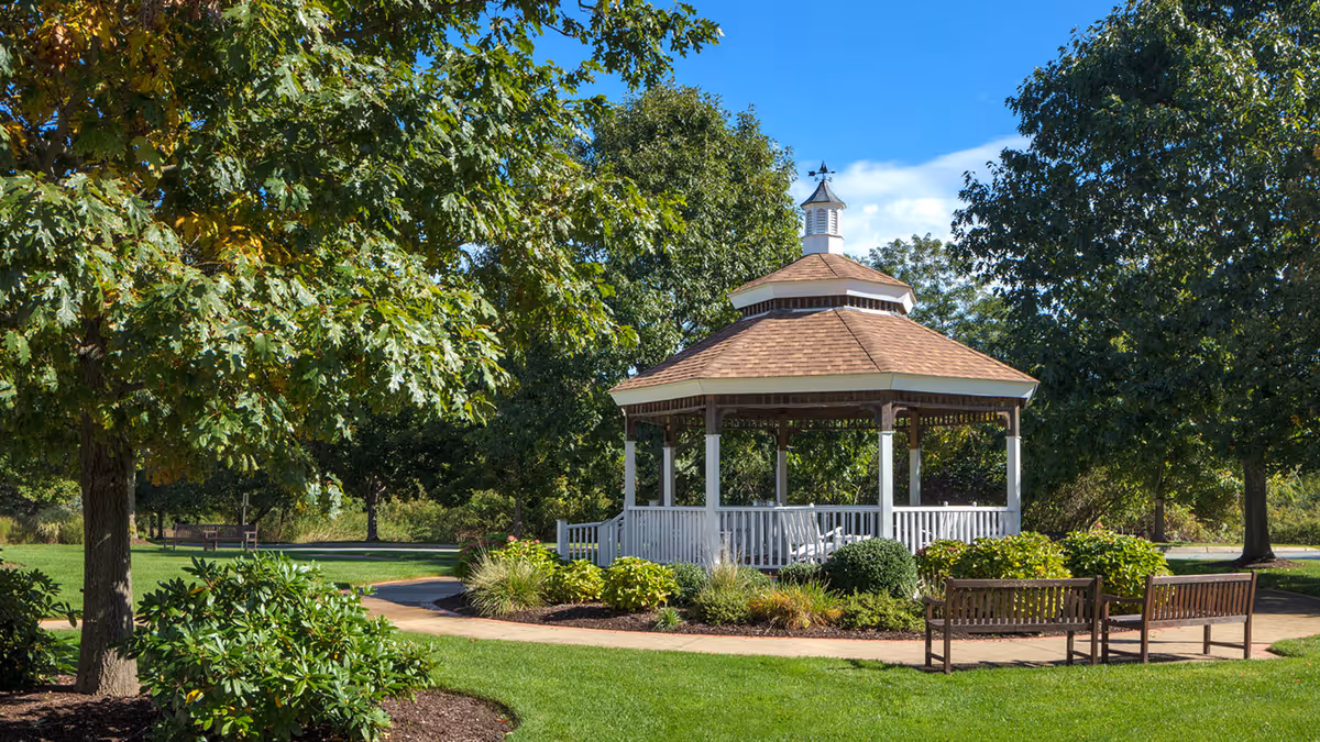 Photo 2 of Atria Aquidneck Place