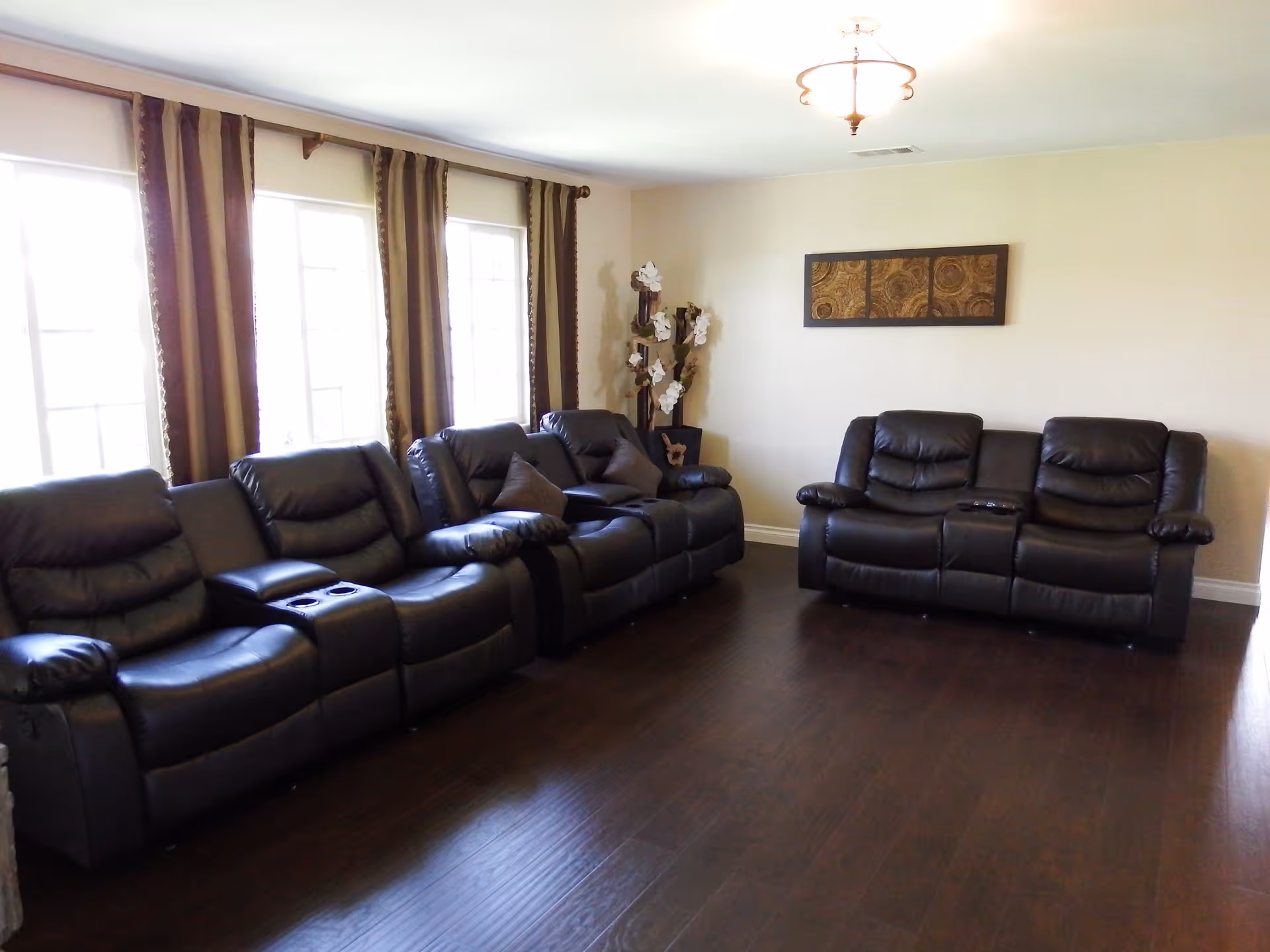 Photo 4 of Royal Residential Care