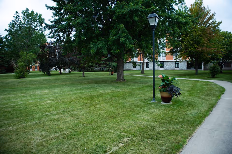 Photo 4 of Riverview Place