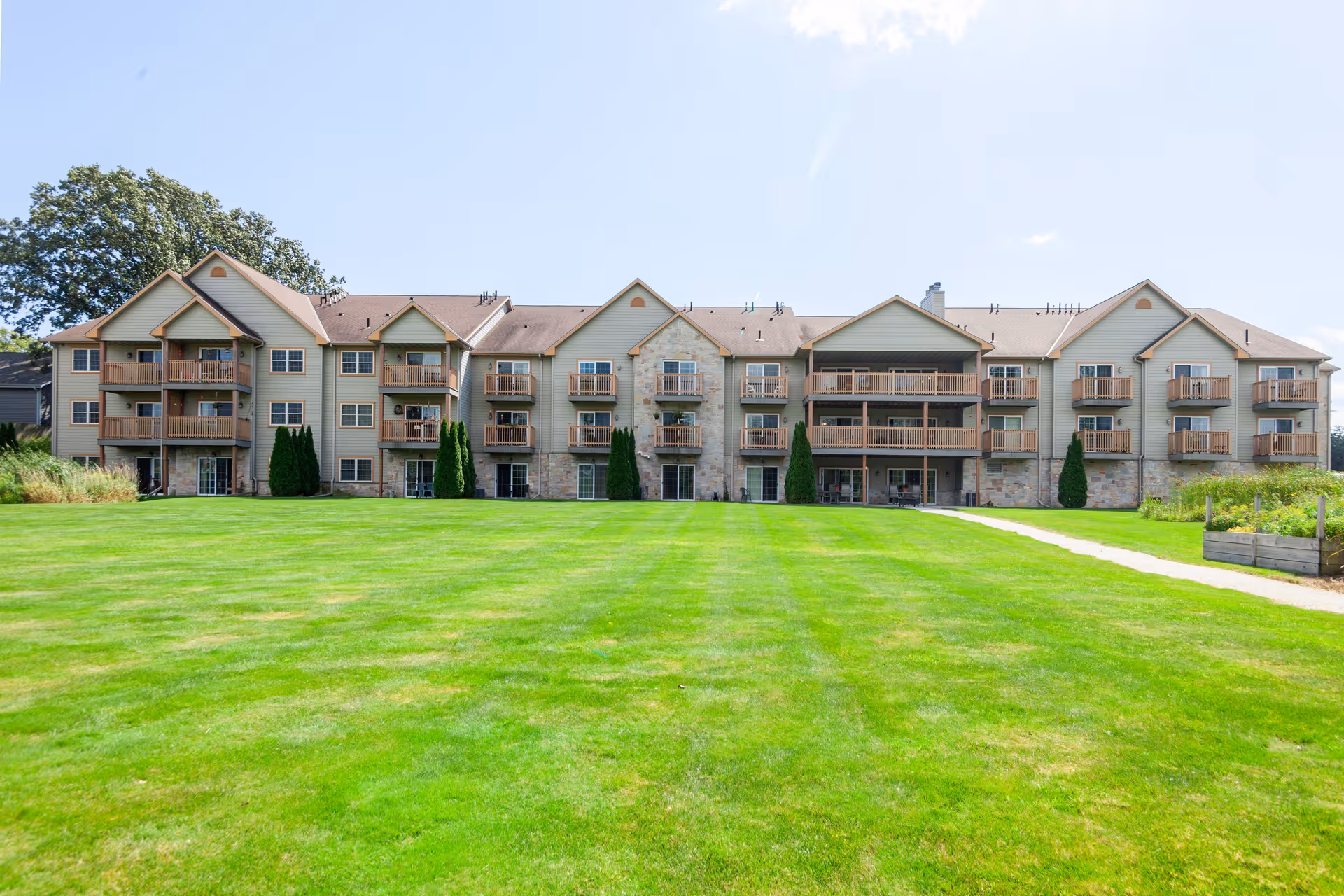 Photo 2 of Charter Senior Living of Hasmer Lake