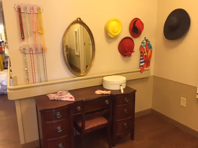Photo 4 of Rose Glen Manor