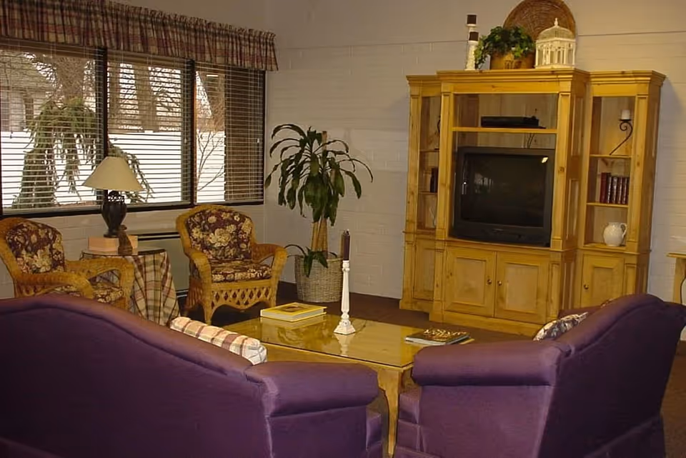 Photo 2 of Tri-Cities Retirement Inn