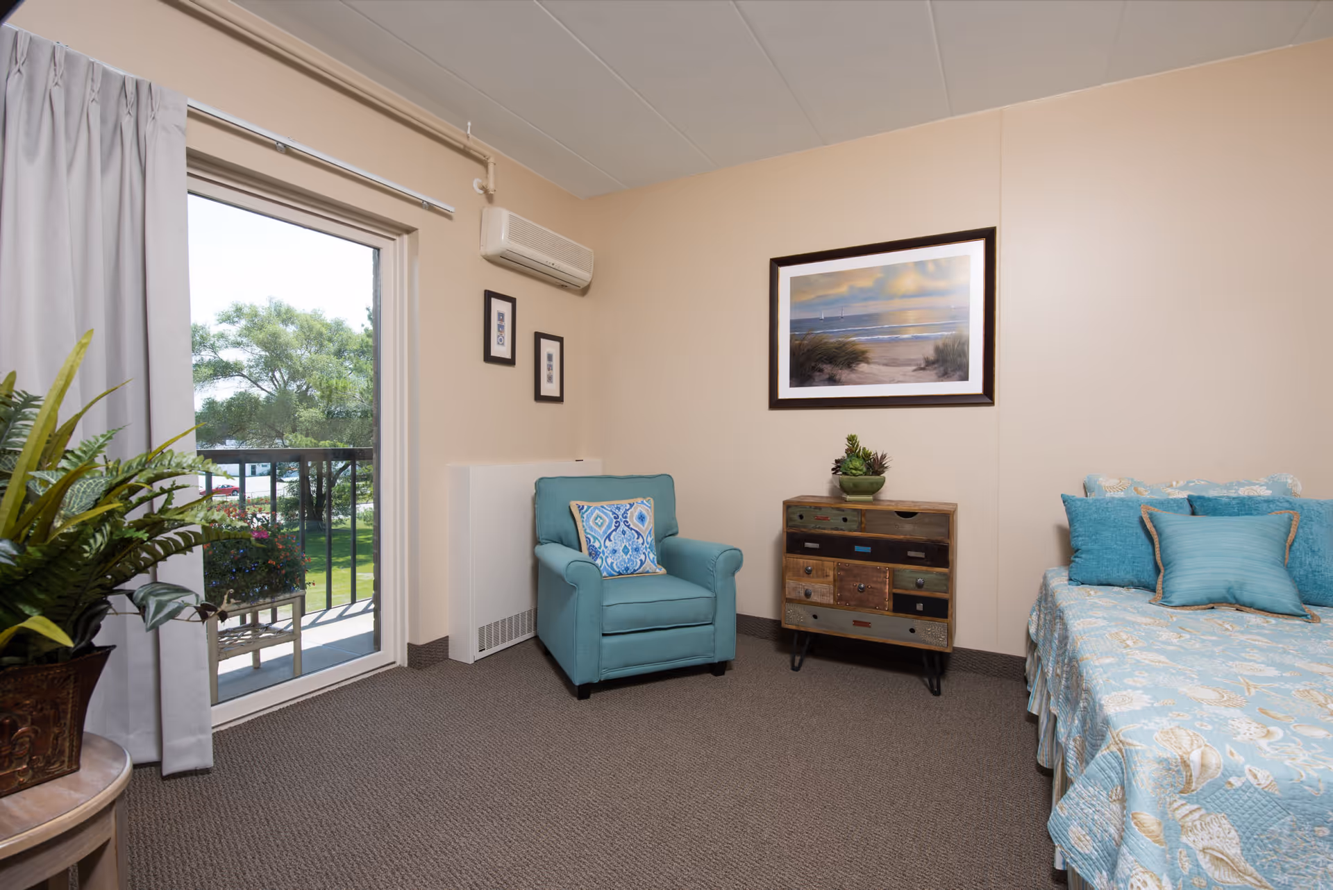 Photo 3 of Cove At Lake Woods Assisted Living Center