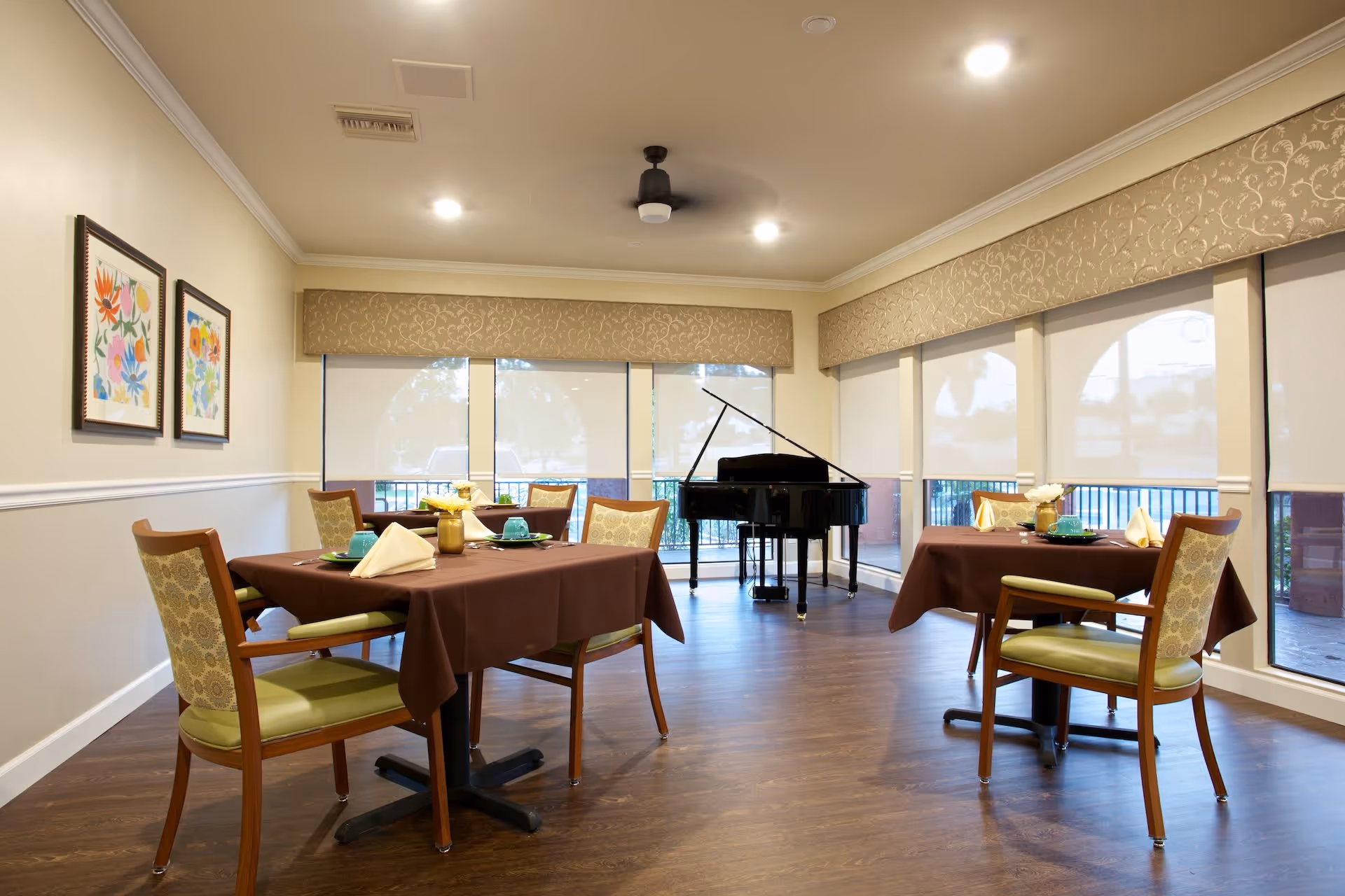 Photo 7 of Vista Del Lago Memory Care