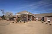 Photo of Oak Manor Nursing Center