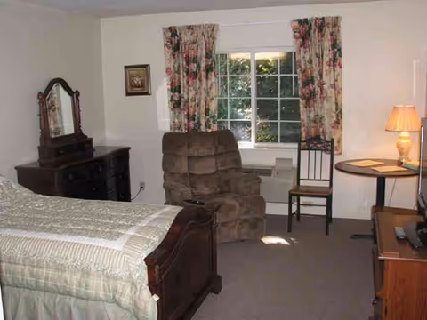 Photo 14 of Manor On the Hill