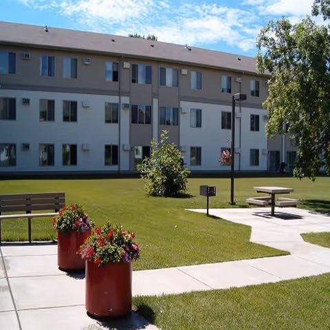 Photo 4 of Westgate Apartments