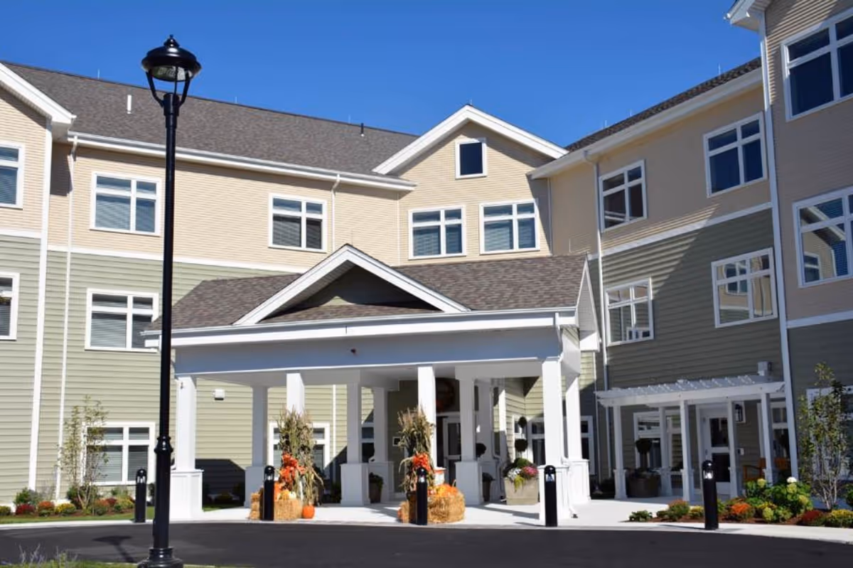Photo 3 of Benchmark Senior Living at Woburn