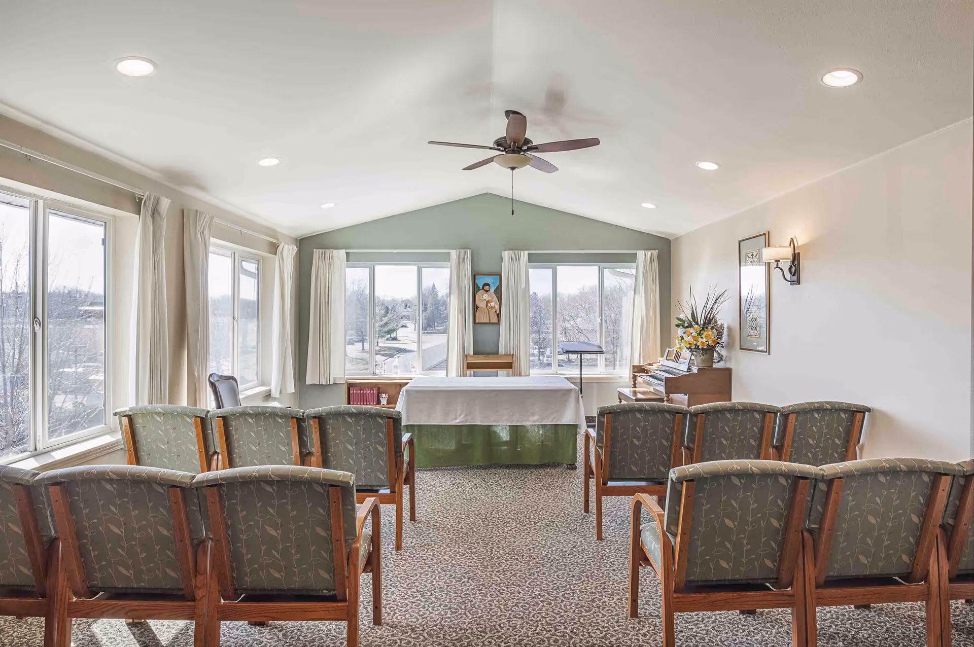 Photo 5 of Lodge At White Bear