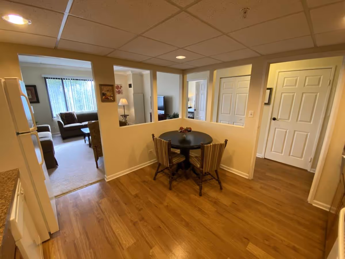 Photo 4 of Lexington Square Retirement Community of Lombard